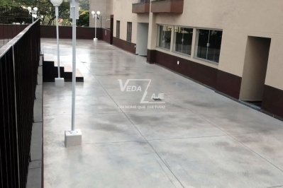 C.E.Village Scott Piso final em concreto polido