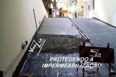 Proteção mecânica com cimento e areia para colocação de ladrilhos
