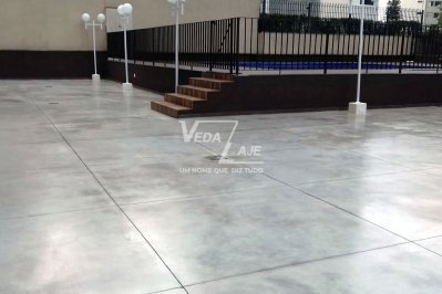 C.E.Village Scott Aplicação de resina no piso final